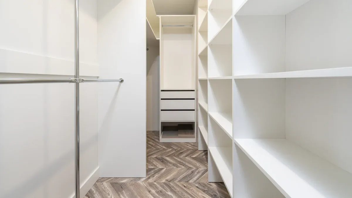 Interpreting the Storage Philosophy of Generation Z and their home organization solutions